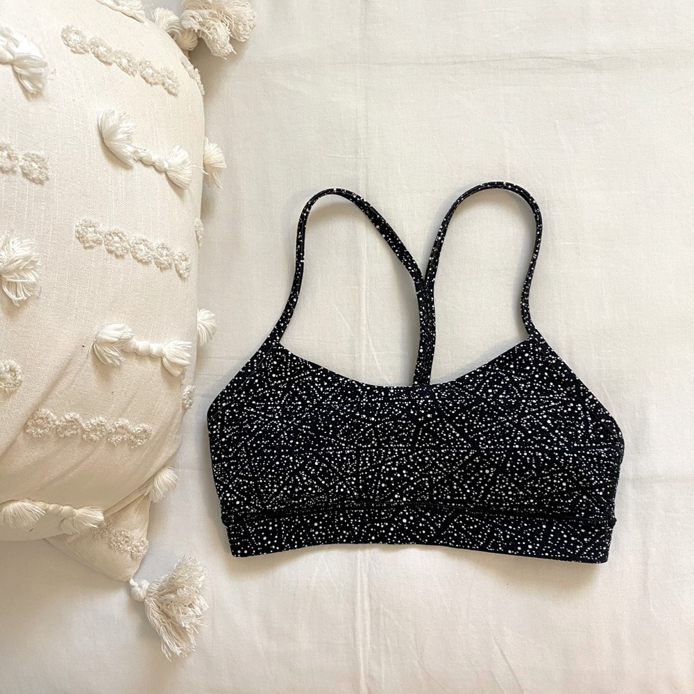 Lululemon Flow Y Bra Size 4